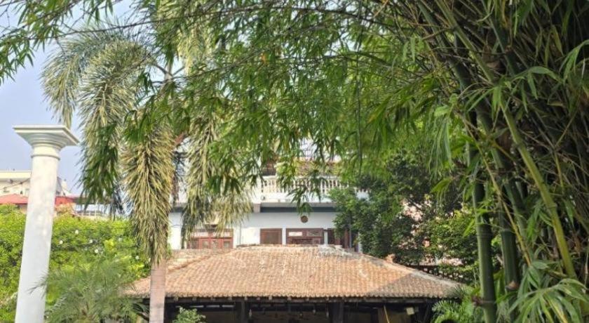 Club Denovo Otel Butwal Dış mekan fotoğraf