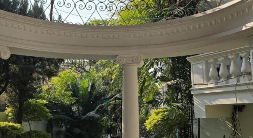 Club Denovo Otel Butwal Dış mekan fotoğraf