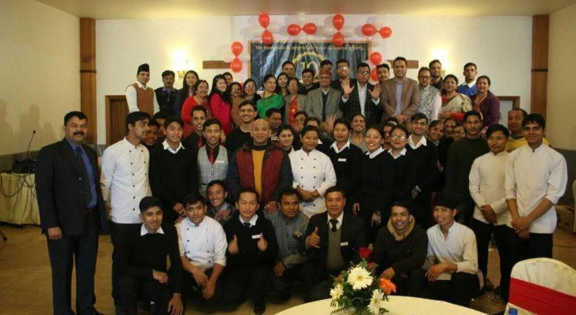 Club Denovo Otel Butwal Dış mekan fotoğraf